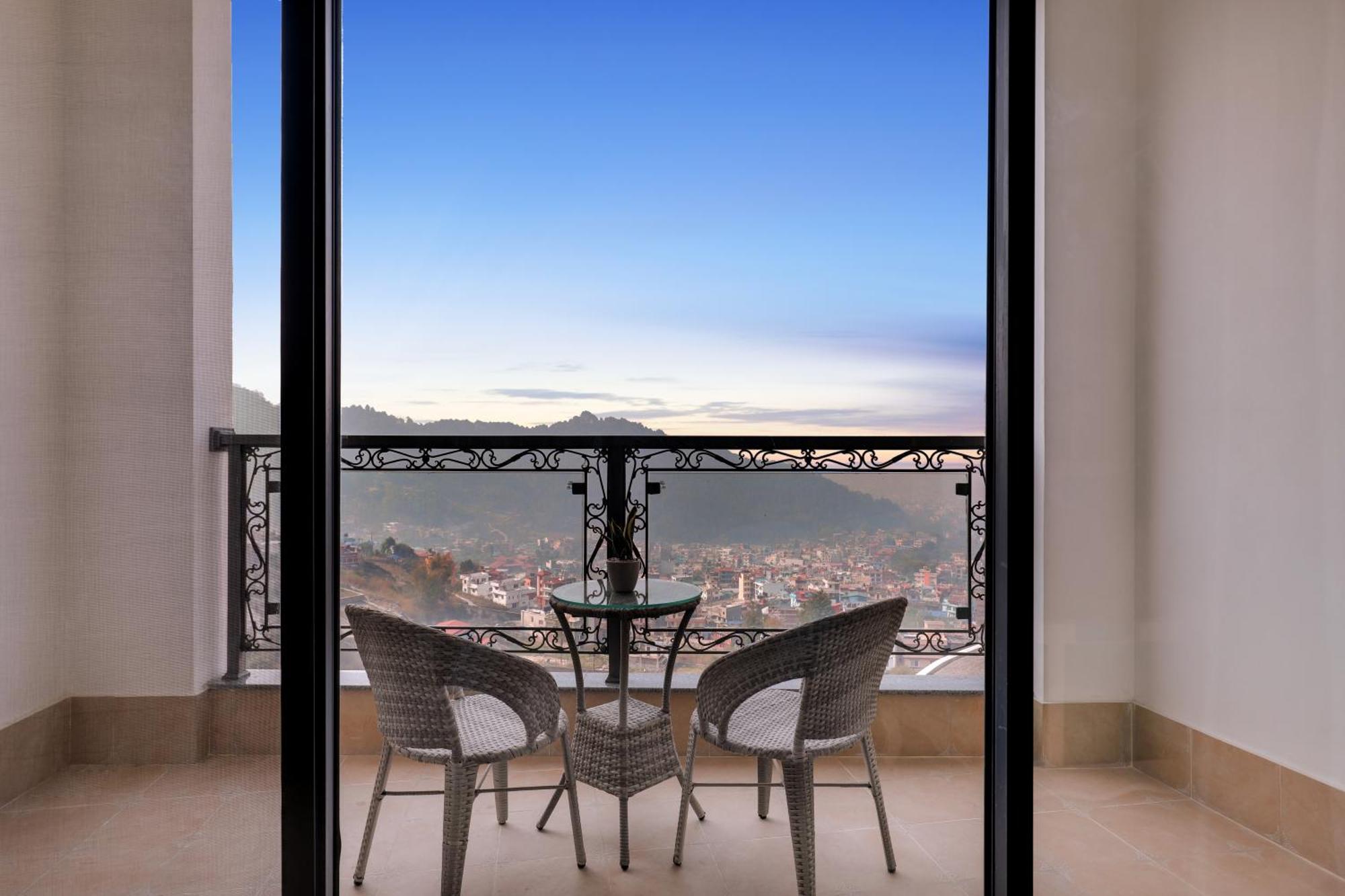 Lemon Tree Premier Budhanilkantha Kathmandu, Nepal ภายนอก รูปภาพ
