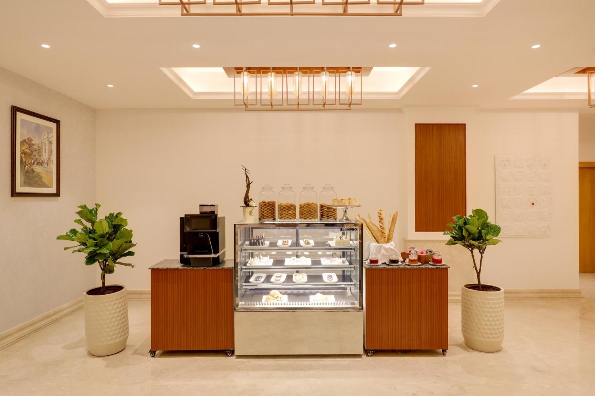 Lemon Tree Premier Budhanilkantha Kathmandu, Nepal ภายนอก รูปภาพ